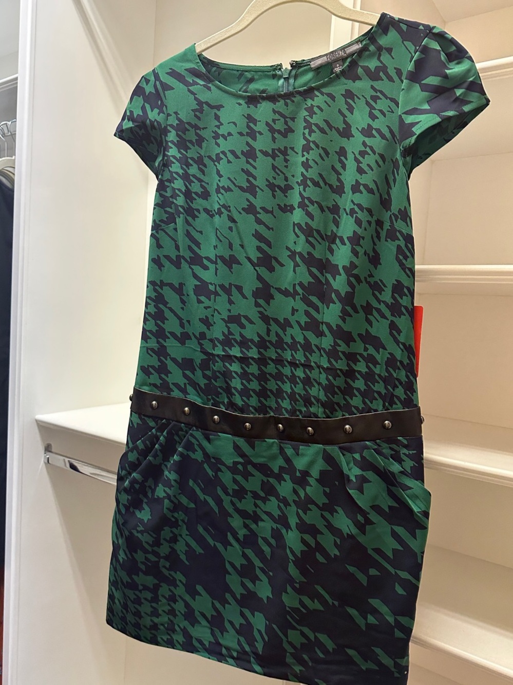 Forenza Women’s Green Houndstooth Cap-Sleeve Shift Dress